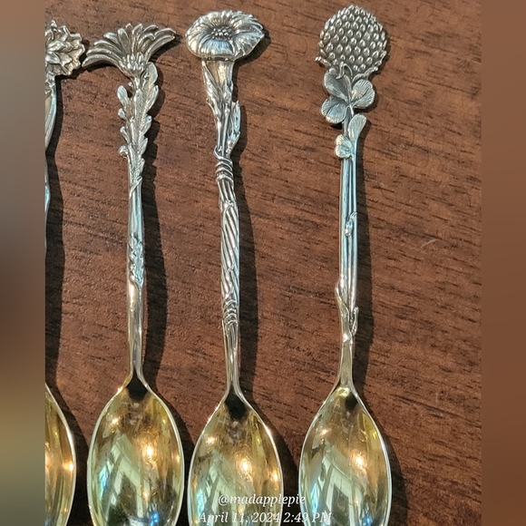 🚫SOLD🚫1885 Tiffany & Company Floral Motif Demitasse Spoon Collection Sterling - Picture 10 of 15